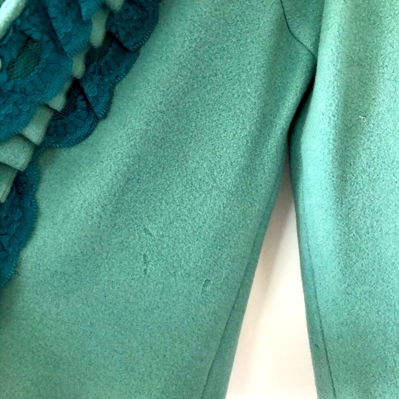 Super cute jacket!  Size small. - Picture 5 of 8